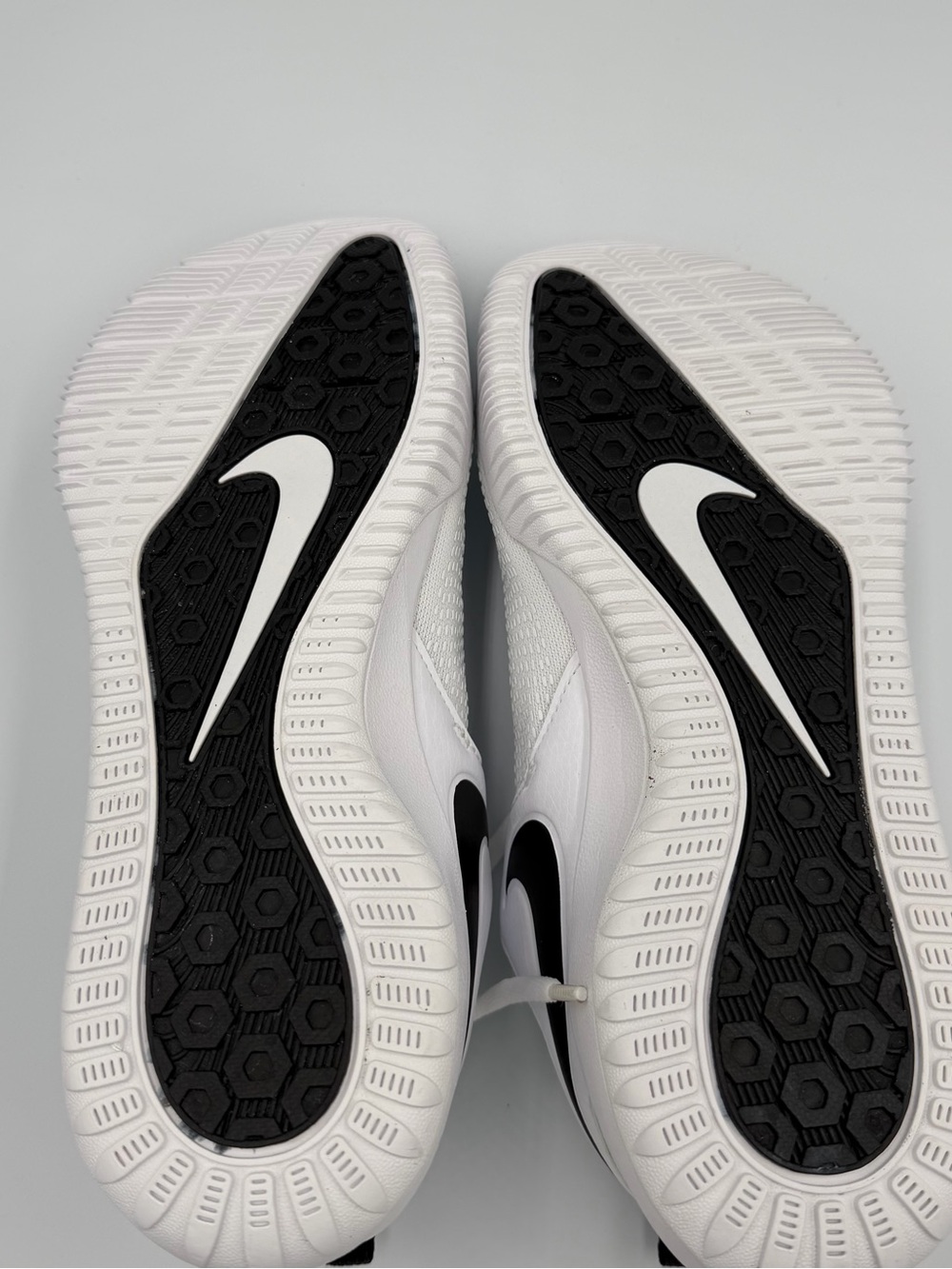 Nike Zoom HyperAce 2 Volleyball Shoes White Black Women's Size 7.5 NIB - Picture 7 of 7